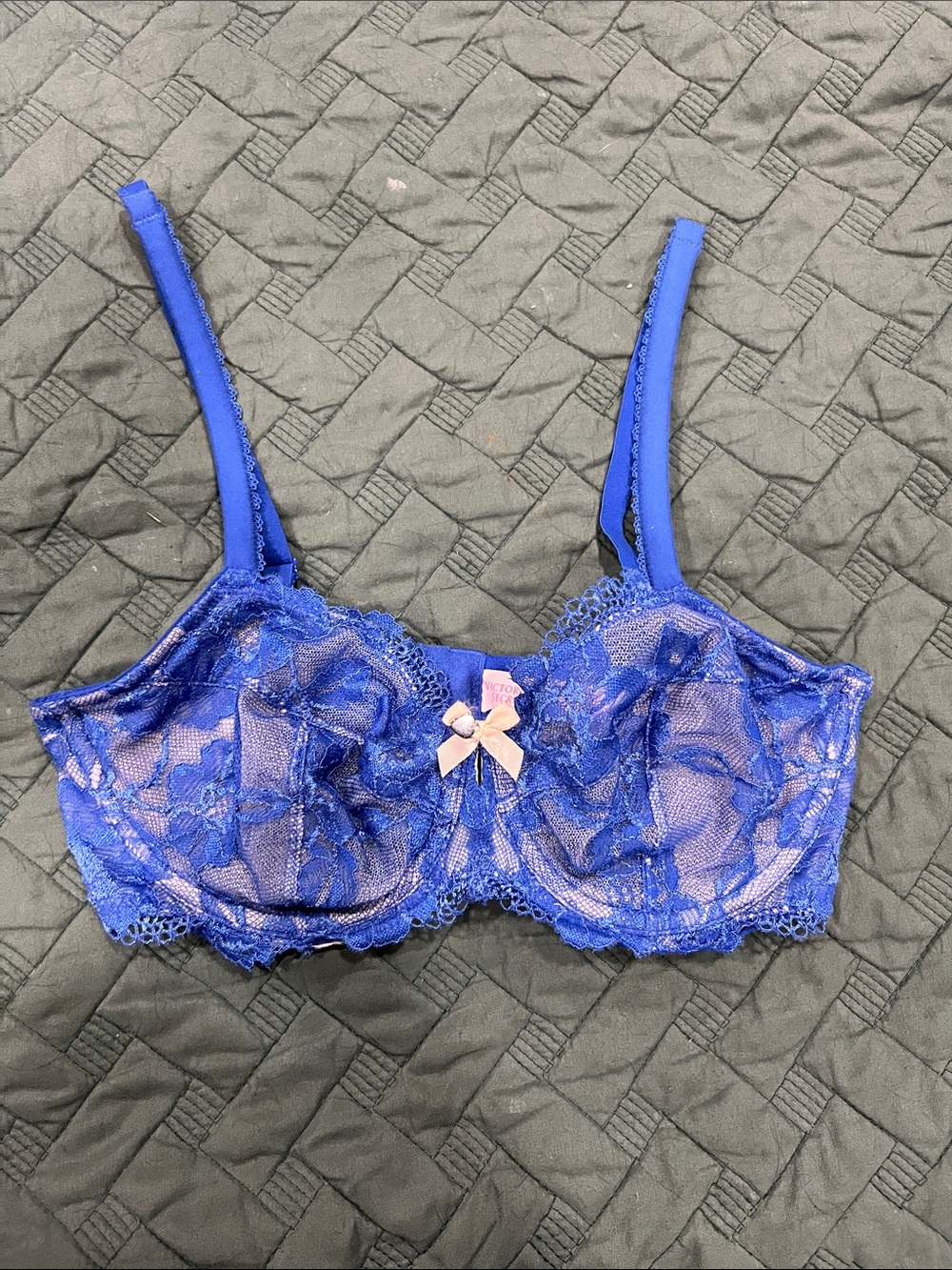 Victoria's Secret Cobalt Blue Lace Underwire Bra